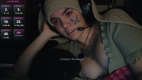 Blue online show from 21, 9, 2025