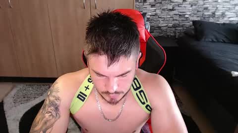 blueeyeboy0 online show from 13, 2, 2025