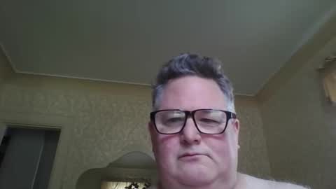 Snapshot of bluemoose70 chatting on 12, 9, 2025 bluemoose70 online show from 12, 9, 2025