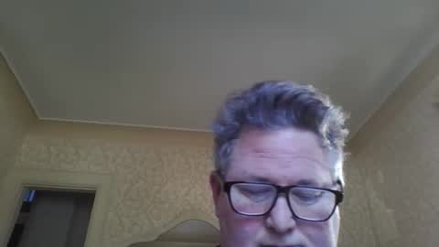 Snapshot of bluemoose70 chatting on 10, 10, 2025 bluemoose70 online show from 10, 10, 2025