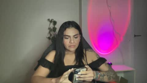 blumakinsey_ online show from 24, 1, 2025