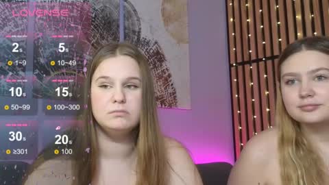 Snapshot of blush_ellie chatting on 13, 12, 2024 Ellie3 online show from 13, 12, 2024