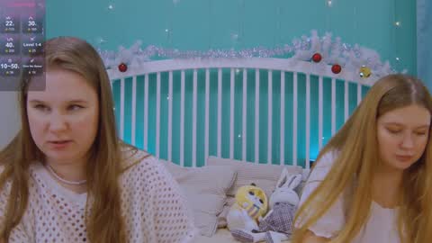 Snapshot of blush_ellie chatting on 23, 12, 2024 Ellie3 online show from 23, 12, 2024