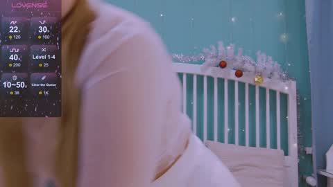 Snapshot of blush_ellie chatting on 27, 12, 2024 Ellie3 online show from 27, 12, 2024