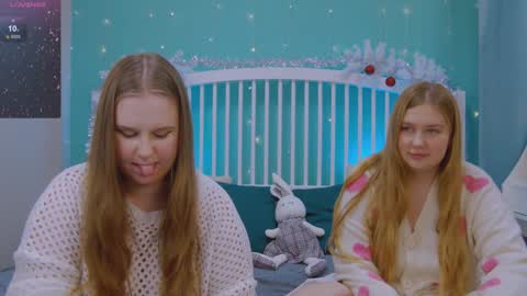 Snapshot of blush_ellie chatting on 14, 1, 2025 Ellie3 online show from 14, 1, 2025