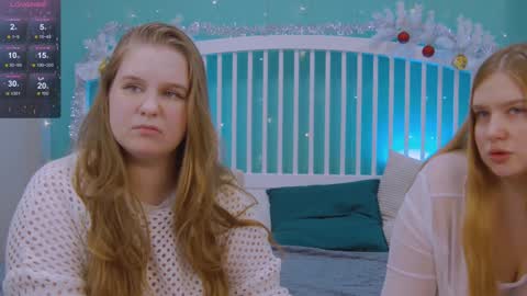 Snapshot of blush_ellie chatting on 14, 1, 2025 Ellie3 online show from 14, 1, 2025