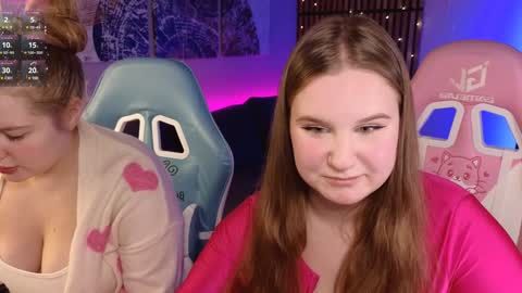 Snapshot of blush_ellie chatting on 24, 1, 2025 Ellie3 online show from 24, 1, 2025