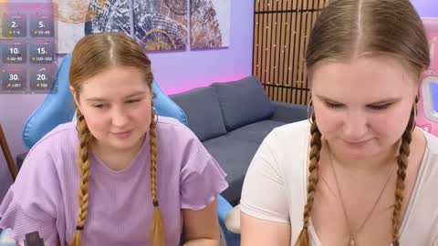 Snapshot of blush_ellie chatting on 28, 1, 2025 Ellie3 online show from 28, 1, 2025