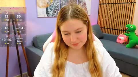 Snapshot of blush_ellie chatting on 10, 2, 2025 Ellie3 online show from 10, 2, 2025