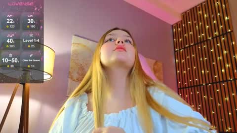 Snapshot of blush_ellie chatting on 13, 2, 2025 Ellie3 online show from 13, 2, 2025