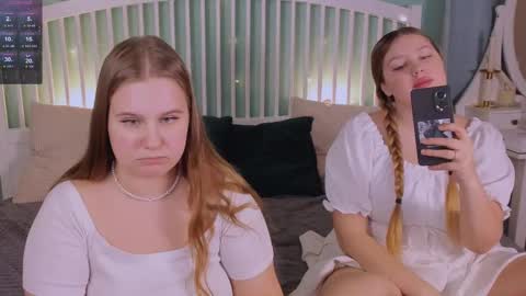 Snapshot of blush_ellie chatting on 15, 2, 2025 Ellie3 online show from 15, 2, 2025