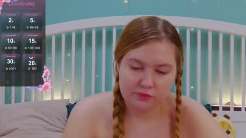 Snapshot of blush_ellie chatting on 21, 2, 2025 Ellie3 online show from 21, 2, 2025