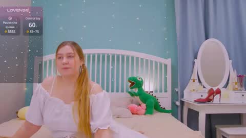 Snapshot of blush_ellie chatting on 26, 2, 2025 Ellie3 online show from 26, 2, 2025