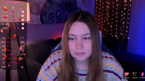 Snapshot of blush_ellie chatting on 29, 10, 2025 Ellie3 online show from 29, 10, 2025