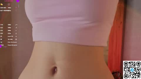 Snapshot of blushinbloom chatting on 2, 11, 2025 Dolores online show from 2, 11, 2025