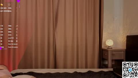 Snapshot of blushinbloom chatting on 5, 11, 2025 Dolores online show from 5, 11, 2025