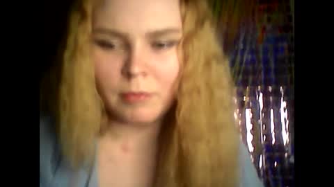 blushing_star online show from 9, 3, 2025