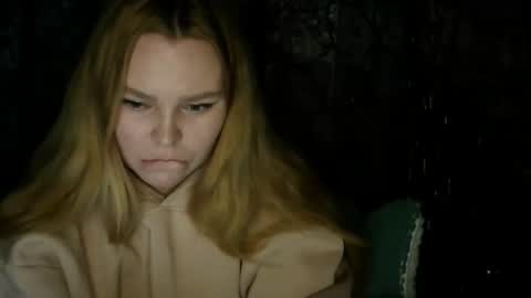 blushing_star online show from 3, 11, 2025