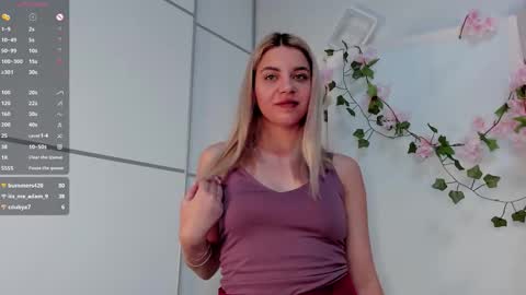 Chloe online show from 19, 9, 2025