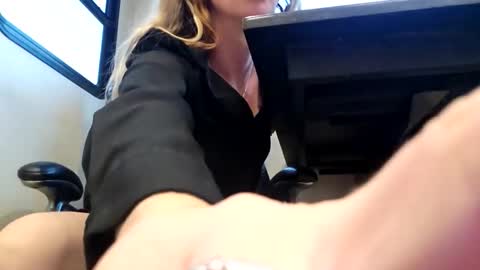 MamaMorgan online show from 2, 11, 2025