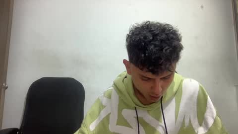 Snapshot of bob_pettersonn chatting on 27, 12, 2024 Bob INDEPENDENT MODEL online show from 27, 12, 2024