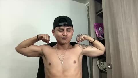 Snapshot of bob_pettersonn chatting on 28, 2, 2025 Bob INDEPENDENT MODEL online show from 28, 2, 2025