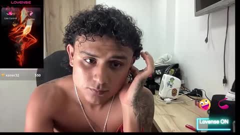 Snapshot of bob_pettersonn chatting on 14, 10, 2025 Bob INDEPENDENT MODEL online show from 14, 10, 2025