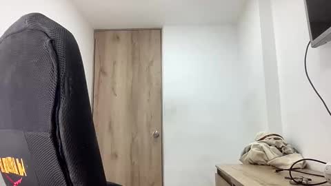 Snapshot of bob_pettersonn chatting on 25, 4, 2026 Bob INDEPENDENT MODEL online show from 25, 4, 2026