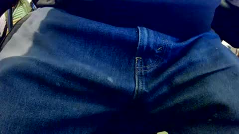 Snapshot of bobbie420_ chatting on 11, 10, 2025 bobbie420_ online show from 11, 10, 2025