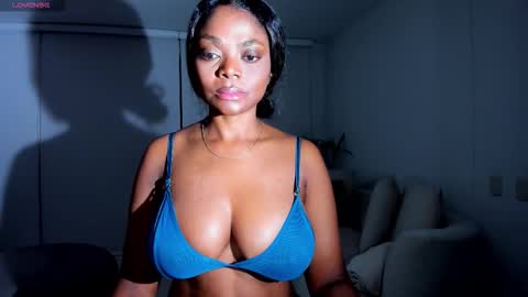 Snapshot of body_desire chatting on 29, 9, 2025 danna online show from 29, 9, 2025