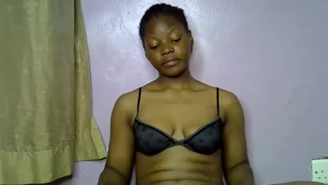 Snapshot of body_desire1 chatting on 4, 12, 2025 body_desire1 online show from 4, 12, 2025
