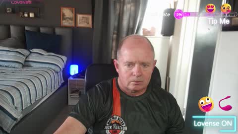 Snapshot of boeslaboes chatting on 21, 9, 2025 Ningifun couple online show from 21, 9, 2025