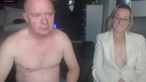 Snapshot of boeslaboes chatting on 15, 11, 2025 Ningifun couple online show from 15, 11, 2025