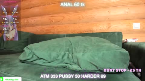 Nail and Olivia online show from 31, 1, 2025