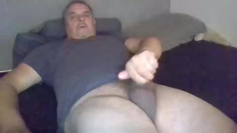 Snapshot of boidady chatting on 8, 10, 2025 emilio online show from 8, 10, 2025