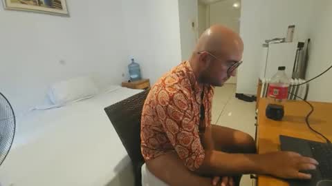 bombastic4 online show from 16, 9, 2025