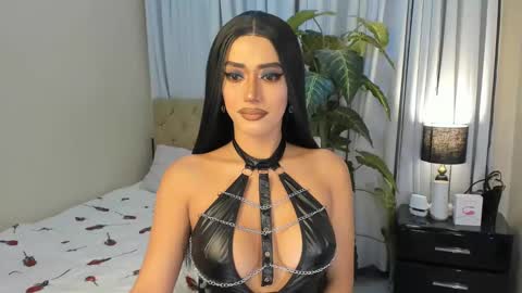 Snapshot of bombshelllaurax chatting on 3, 3, 2025 bombshelllaurax online show from 3, 3, 2025