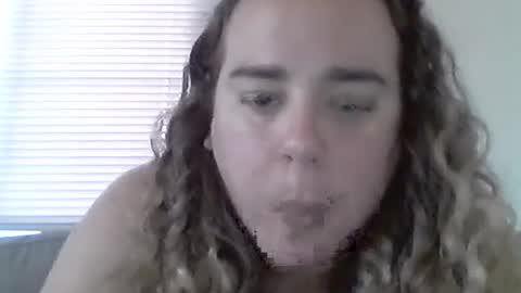 Snapshot of bongmamabear chatting on 14, 7, 2026 bongmamabear online show from 14, 7, 2026