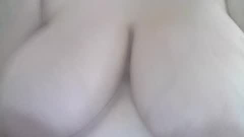 Snapshot of bongmamabear chatting on 27, 7, 2026 bongmamabear online show from 27, 7, 2026