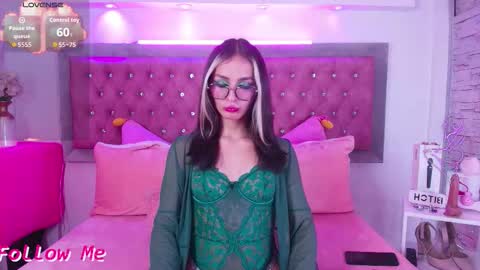 i AM Bonnie  online show from 14, 12, 2025