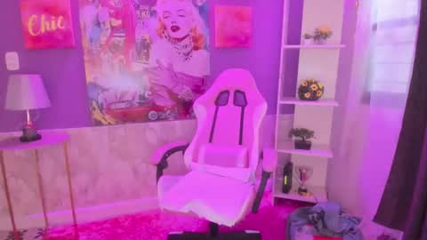 Snapshot of bonnie_benet chatting on 10, 12, 2024 Bonnie online show from 10, 12, 2024