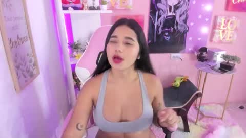 Snapshot of bonnie_benet chatting on 22, 10, 2025 Bonnie online show from 22, 10, 2025