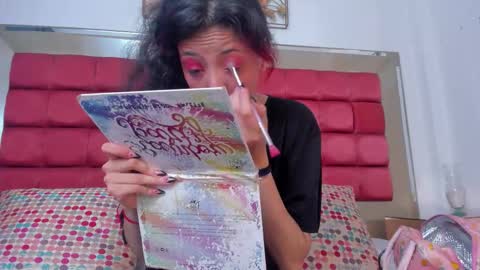   online show from 25, 3, 2026