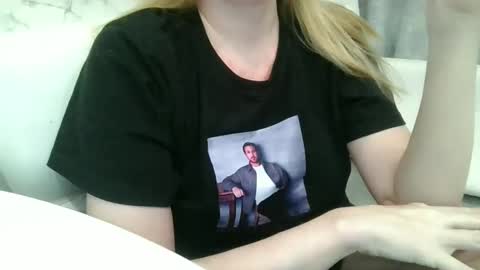 Snapshot of bonnieexcite chatting on 1, 3, 2025 BonnieExcite online show from 1, 3, 2025