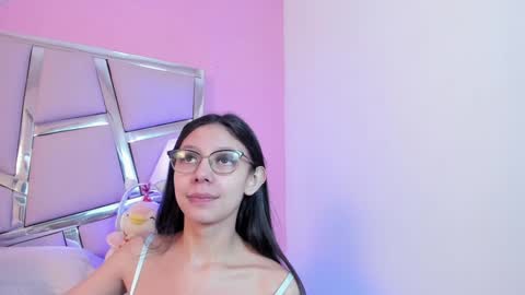 Bonnie  online show from 23, 12, 2024