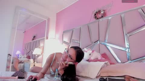 Bonnie  online show from 28, 12, 2024