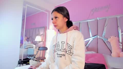 Bonnie  online show from 10, 1, 2025