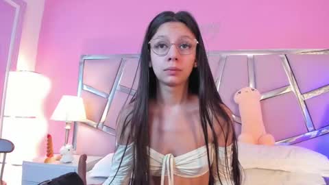 Bonnie  online show from 18, 2, 2025