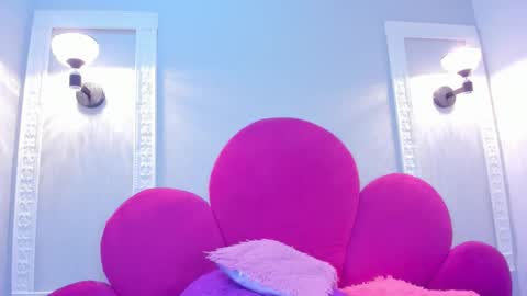 Snapshot of bonniie_22 chatting on 28, 10, 2025 Bonnie online show from 28, 10, 2025