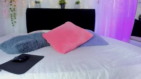 bonny_and_carrot online show from 20, 12, 2025